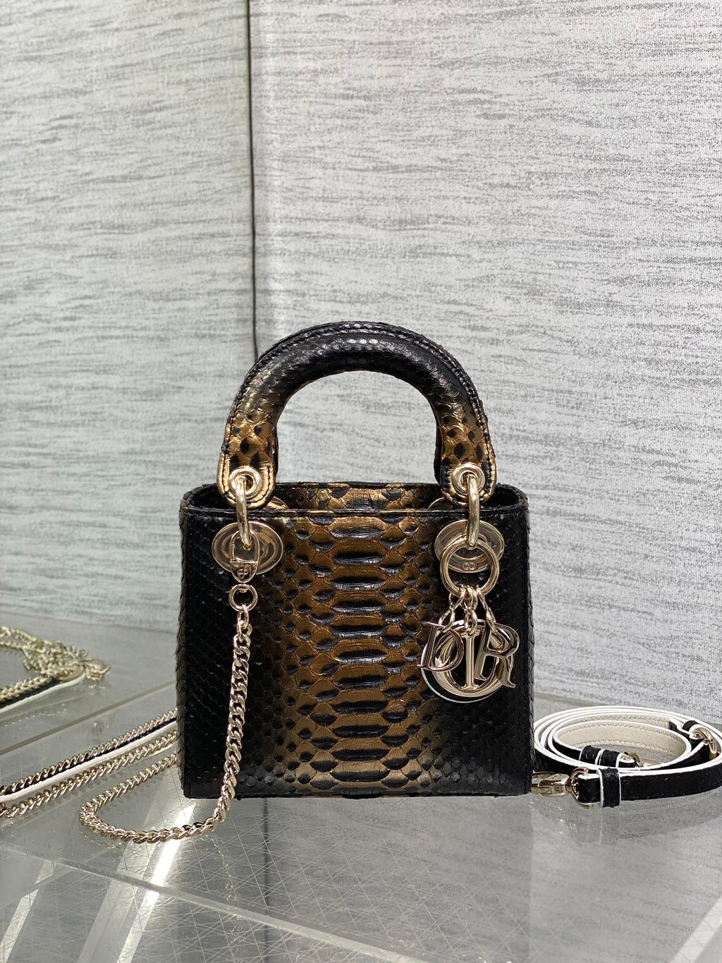ミニ 17 レディーバッグ（ブラック、ミックスコーヒーブラウン、スネークスキン柄、ラムスキン）