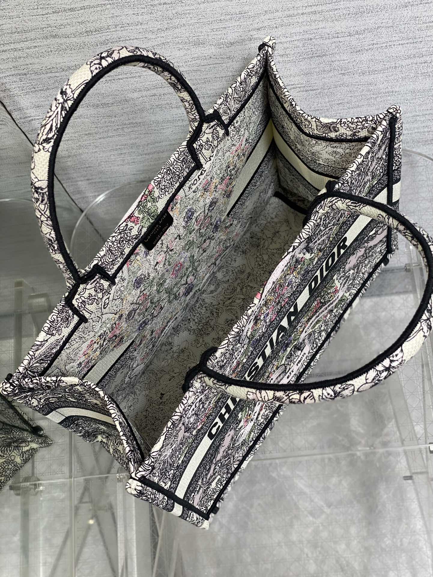 カラフルキャンバス製 MEIDUM 36 ブックトート 226290