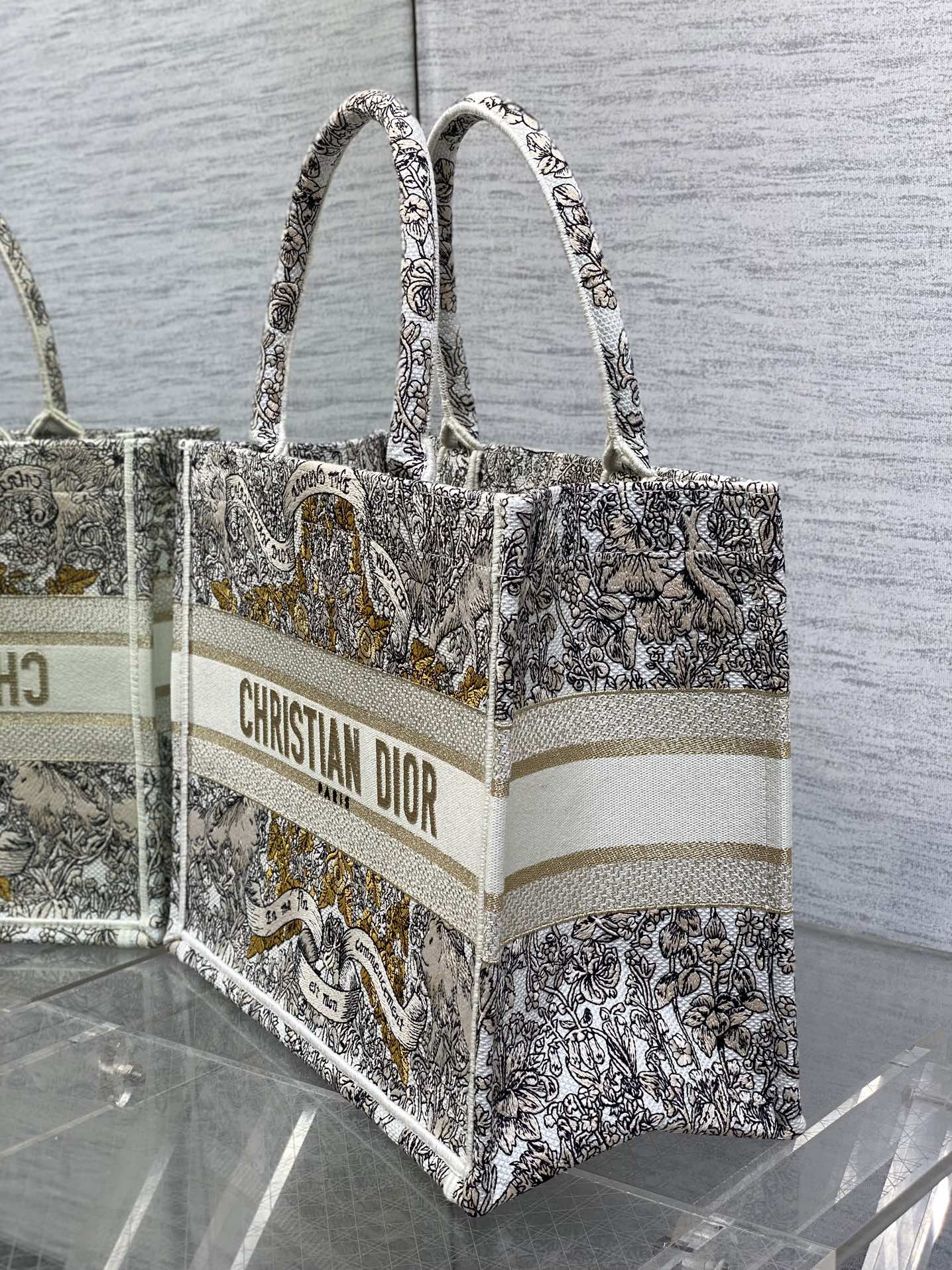 カラフルキャンバス製 MEIDUM 36 ブックトート 226304