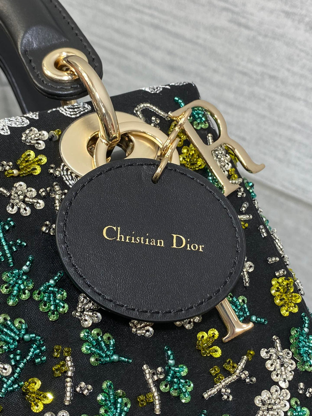 スモール 20 バッグ ブラック ラムスキン シューティングスター刺繍 レディース 226114