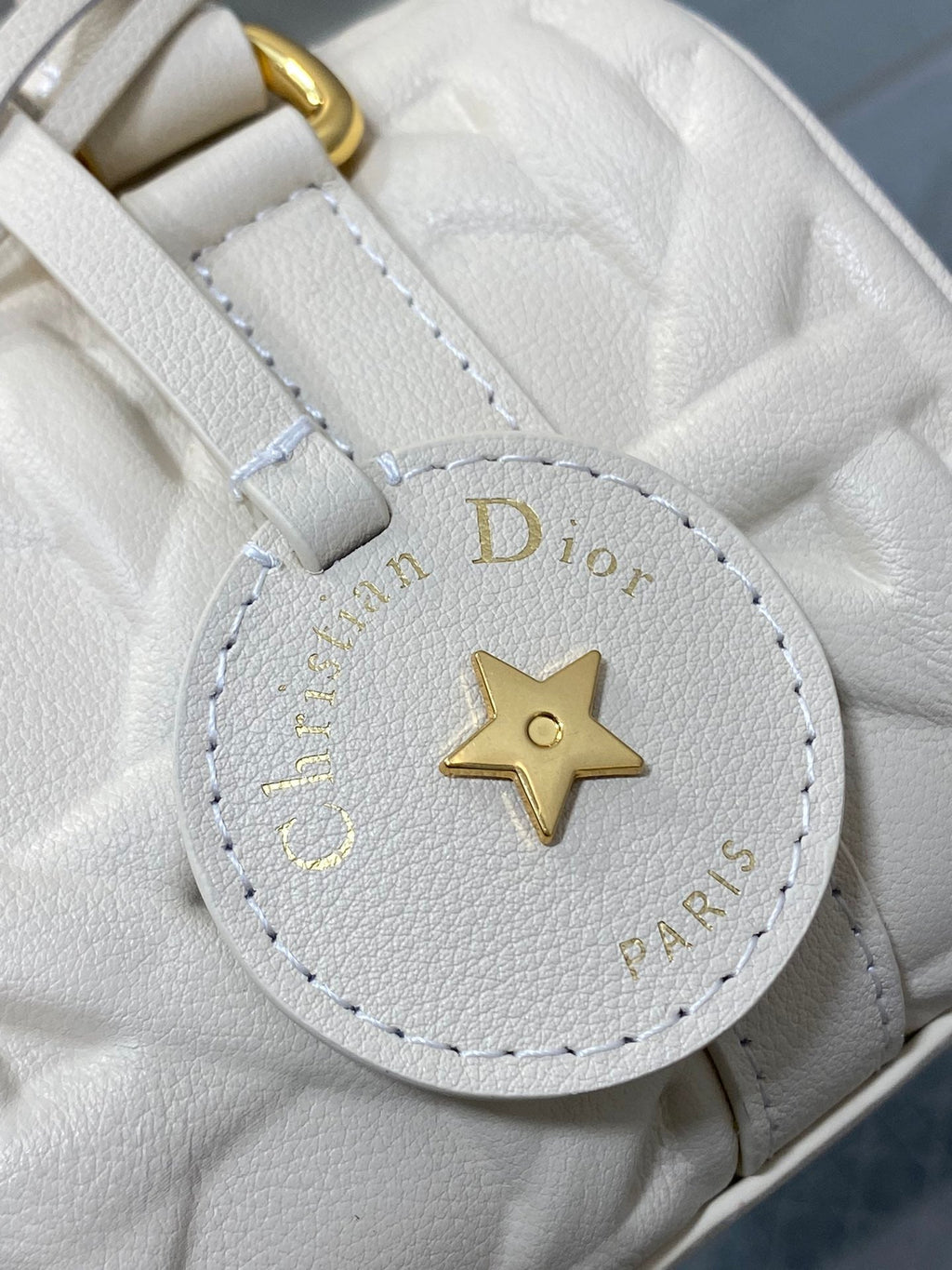 GROOVE 17 バッグ（ホワイトクリーム マクロカナージュ カーフスキン、ゴールド金具）