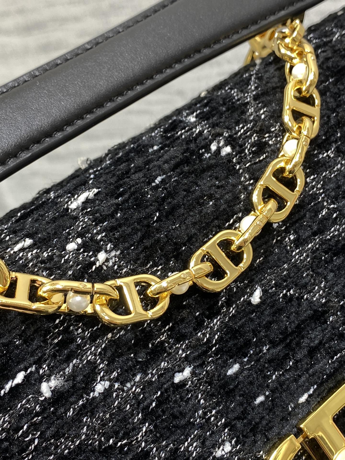 スモール 22 ジョリー トップハンドルバッグ（ブラックミックスホワイトカナージュツイード）