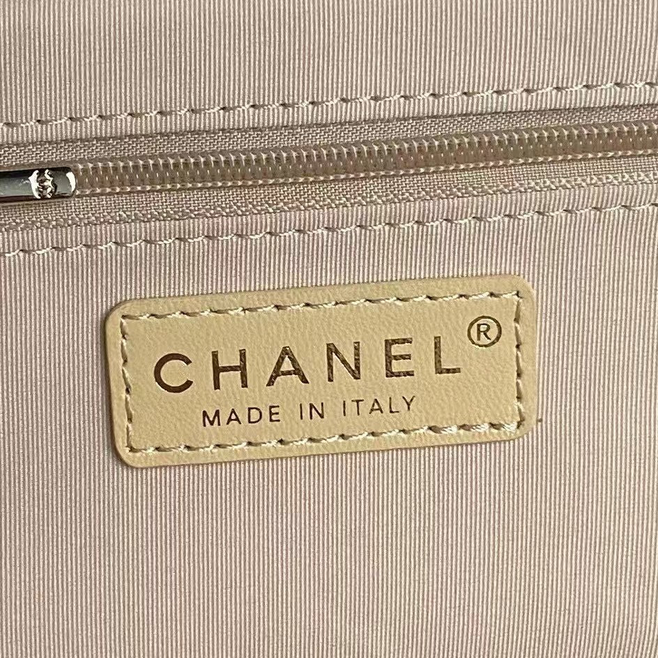 ミディアムカメラバッグ 23インチ ベージュイエロー ラムスキン ゴールド金具