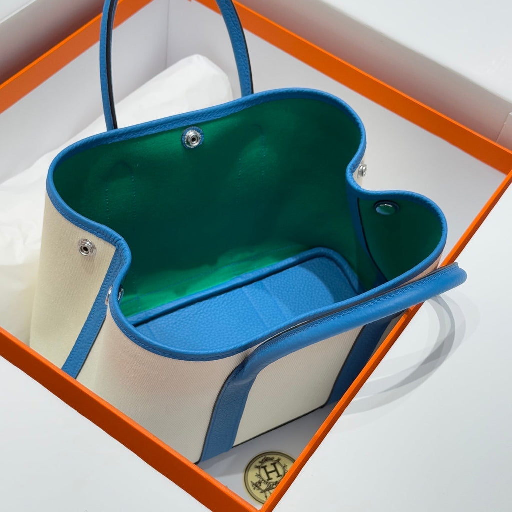 ガーデンパーティー 30cm ホワイトトイレットペーパー コットンキャンバスとブルーカーフスキン サイドはグリーン