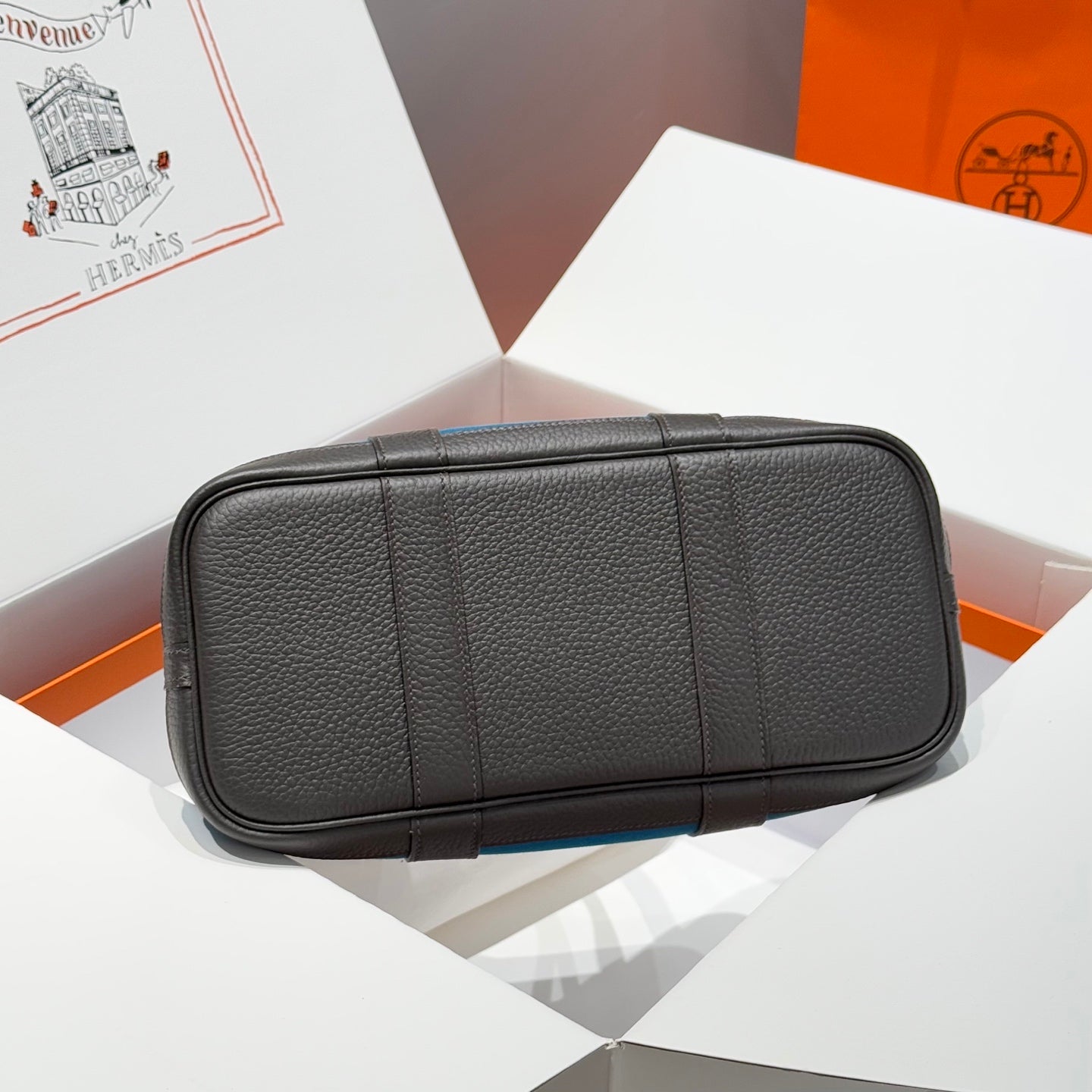 ガーデンパーティー 30cm ブルートイレット コットンキャンバス＆ブラックカーフスキン