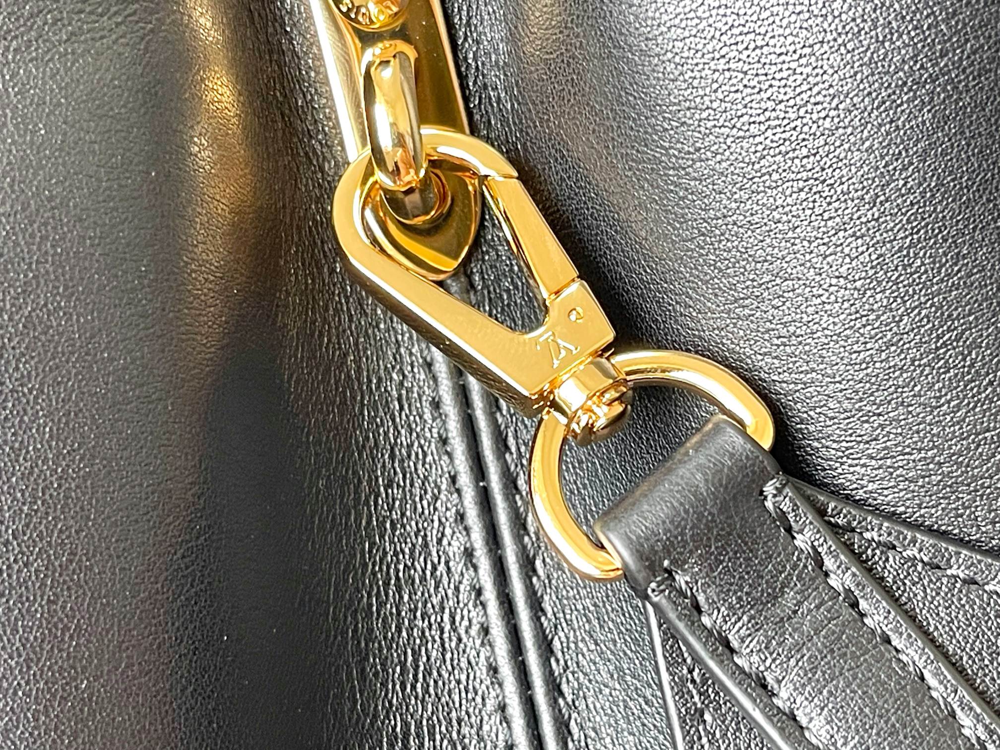 カプシーヌ スープル GM 38インチ ブラック スムースカーフスキン ゴールド金具