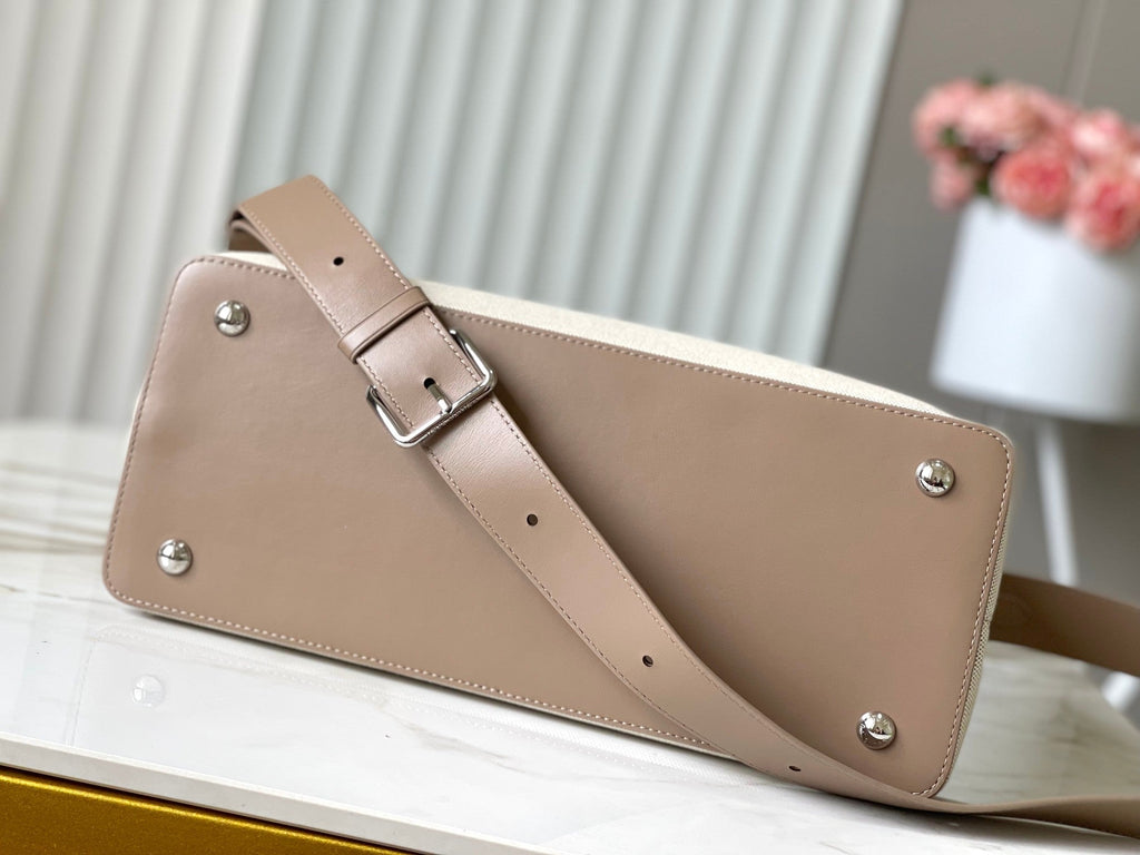 CAPUCINES SOUPLE GM 38 IN WHITE CANVAS AND TAUPE CALFSKIN TRIM