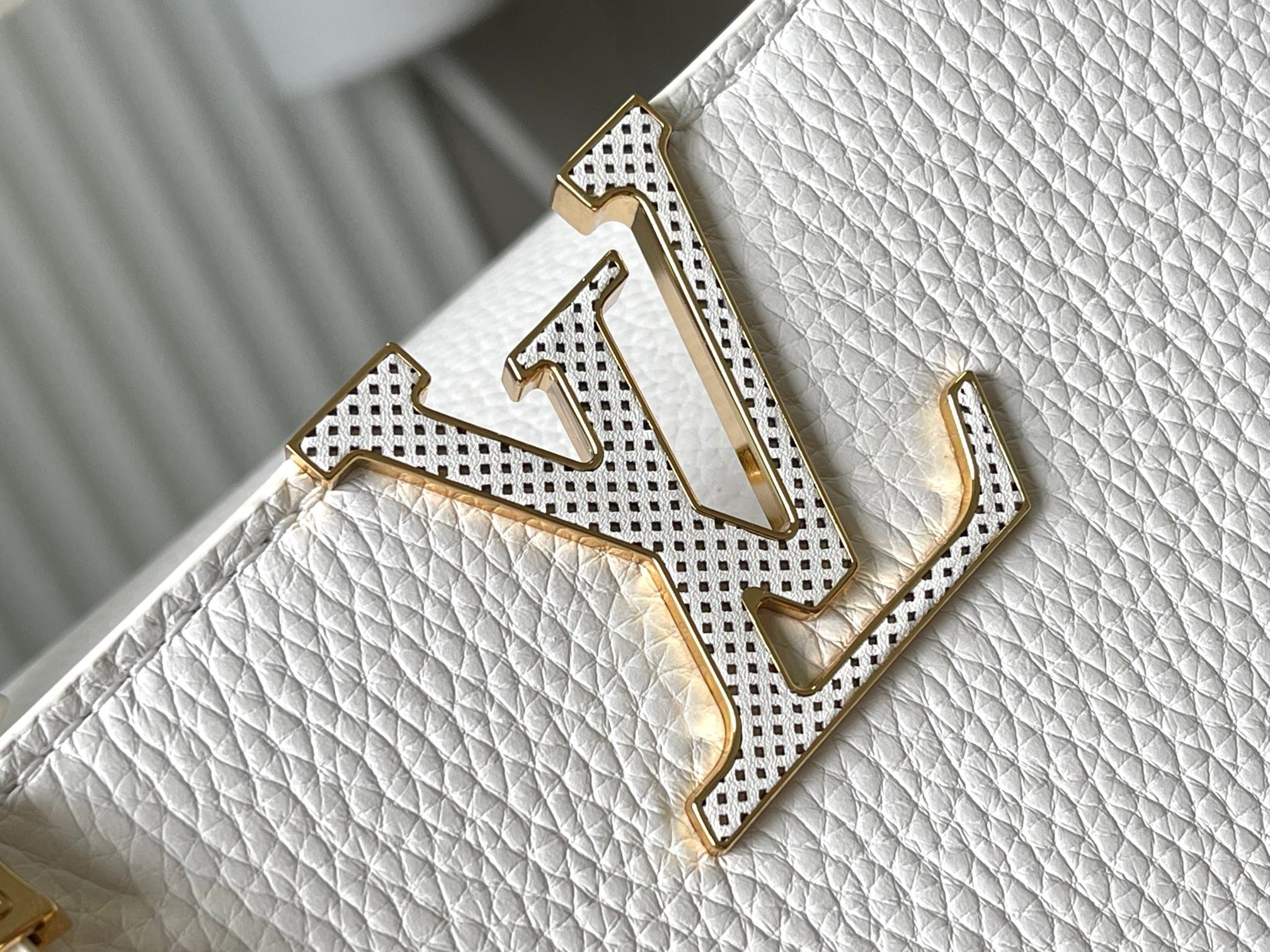 カプシーヌ BB 27 ホワイト トリヨンゴールドハードウェア