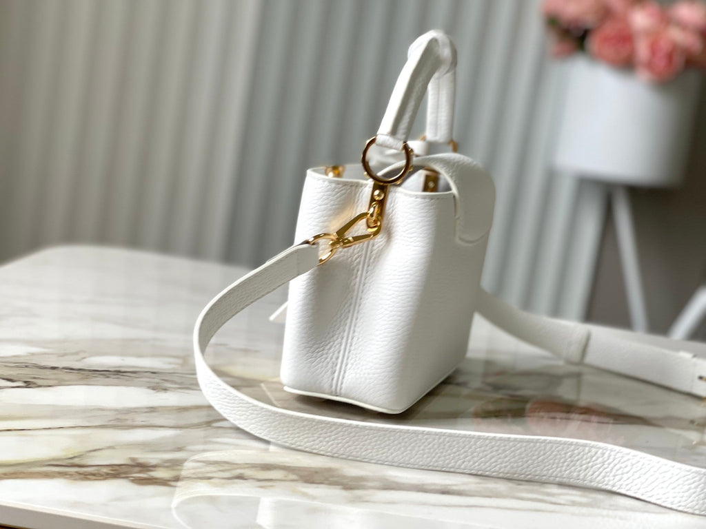 カプシーヌ ミニ 21 ホワイト トリヨン ゴールド ハードウェア