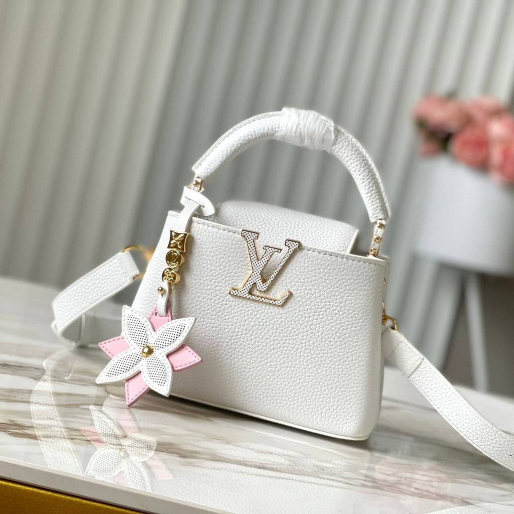 カプシーヌ ミニ 21 ホワイト トリヨン ゴールド ハードウェア