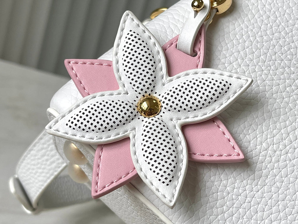 カプシーヌ ミニ 21 ホワイト トリヨン ゴールド ハードウェア