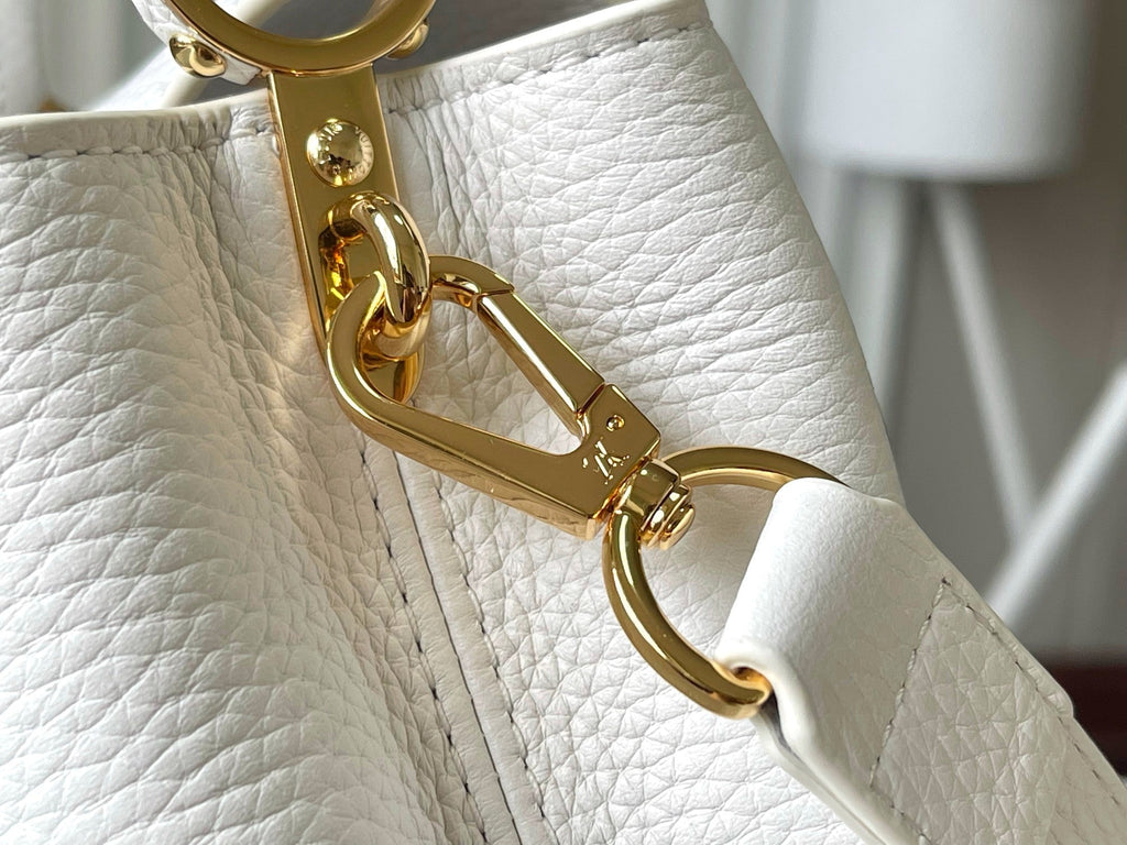 カプシーヌ ミニ 21 ホワイト トリヨン ゴールド ハードウェア