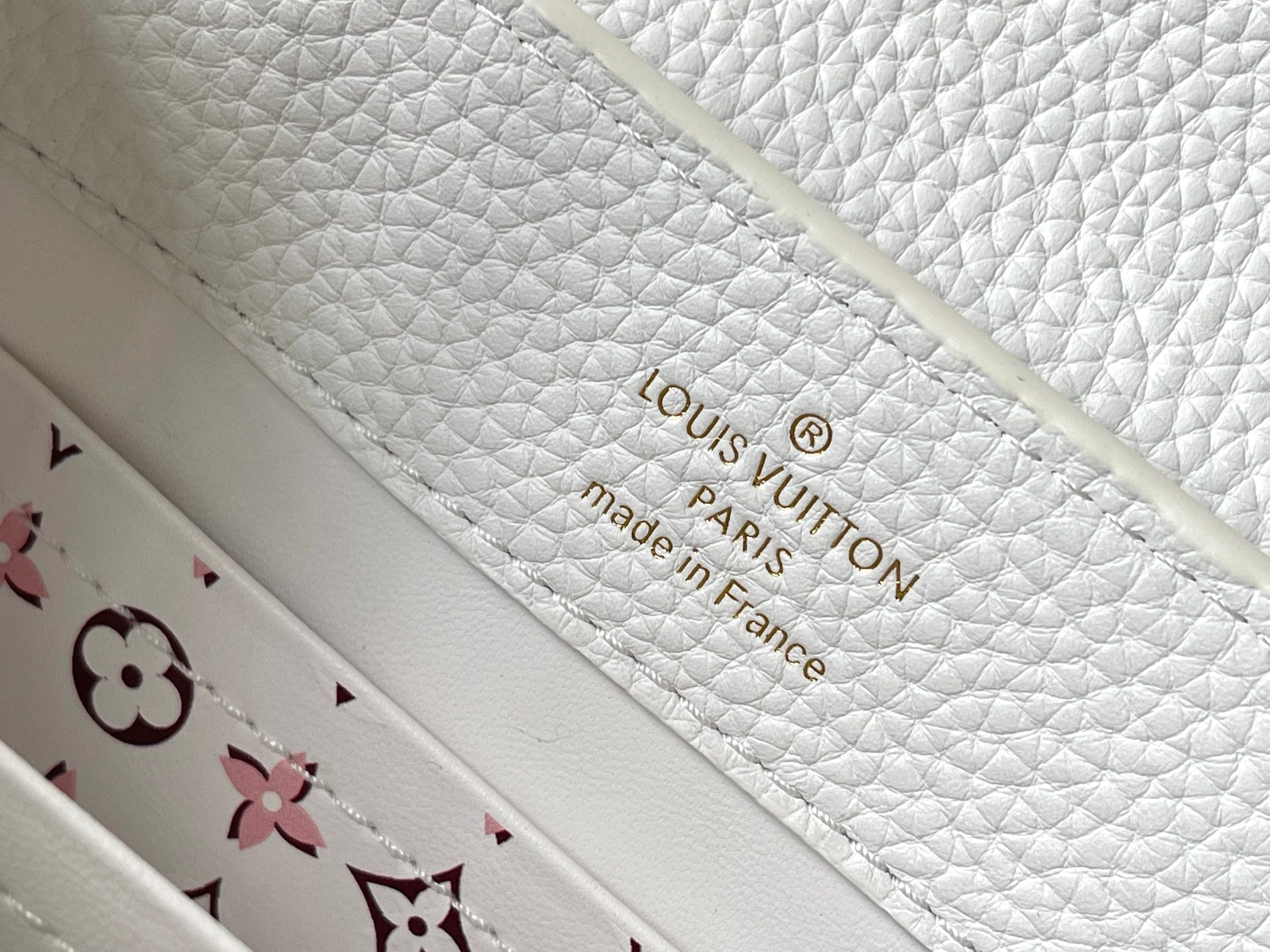 カプシーヌ ミニ 21 ホワイト トリヨン ゴールド ハードウェア