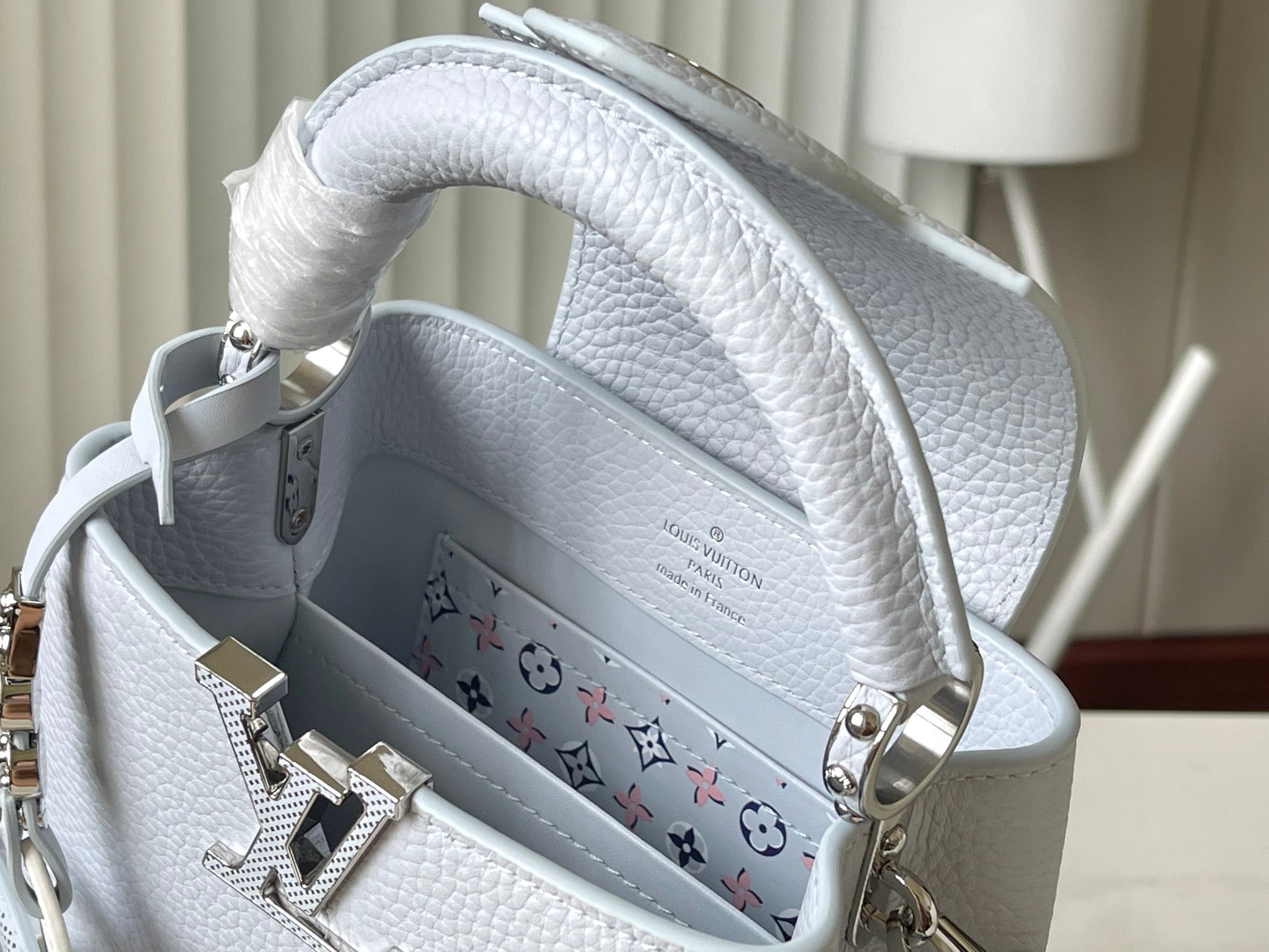 カプシーヌ ミニ 21インチ クロームグレー トリヨンシルバーハードウェア