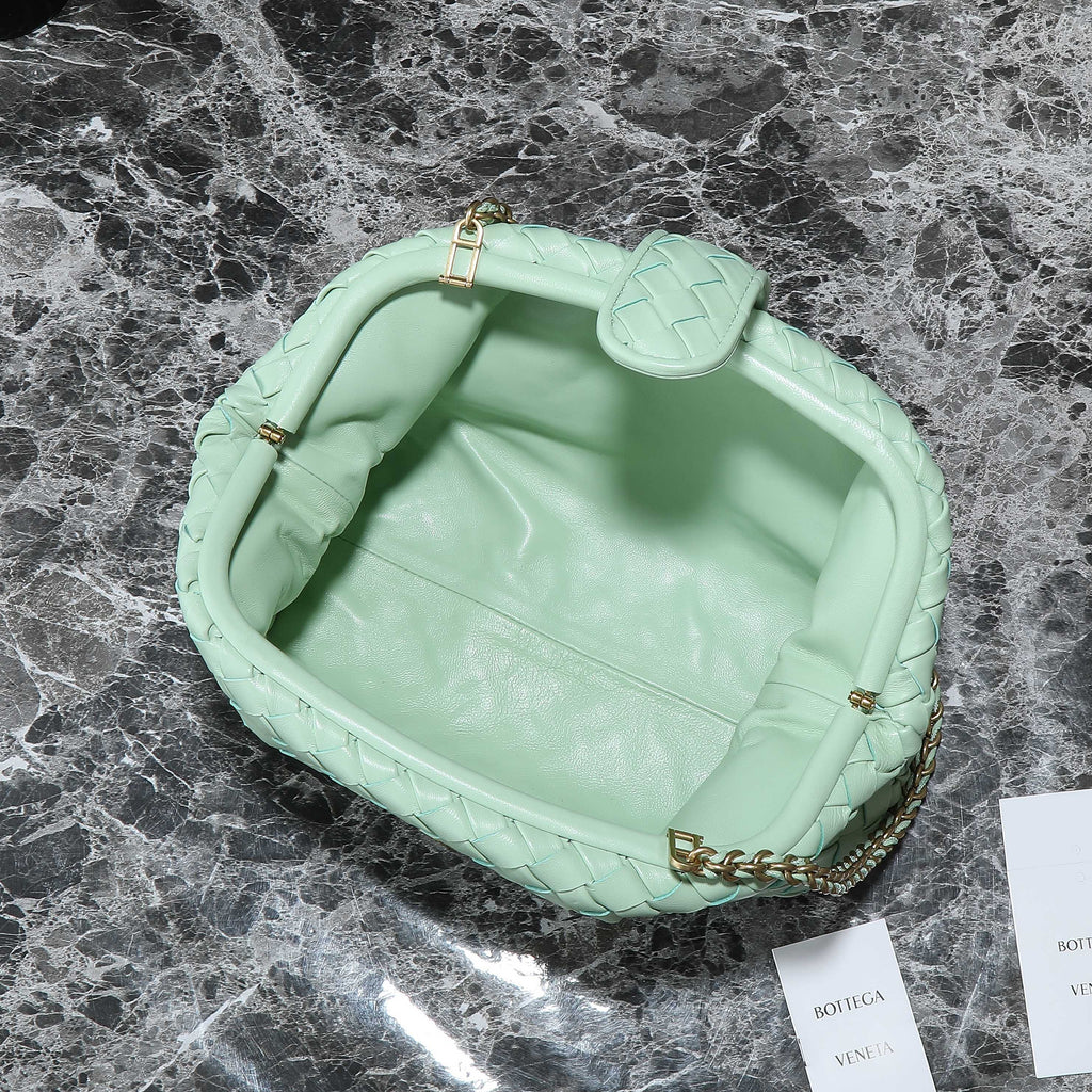 ティーン・ローレン 1980 チェーン付き 31.5 ライトグリーン レザー Ghw 