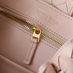 SMALL ANDIAMO 25 IN LIGHT PINK LAMBSKIN