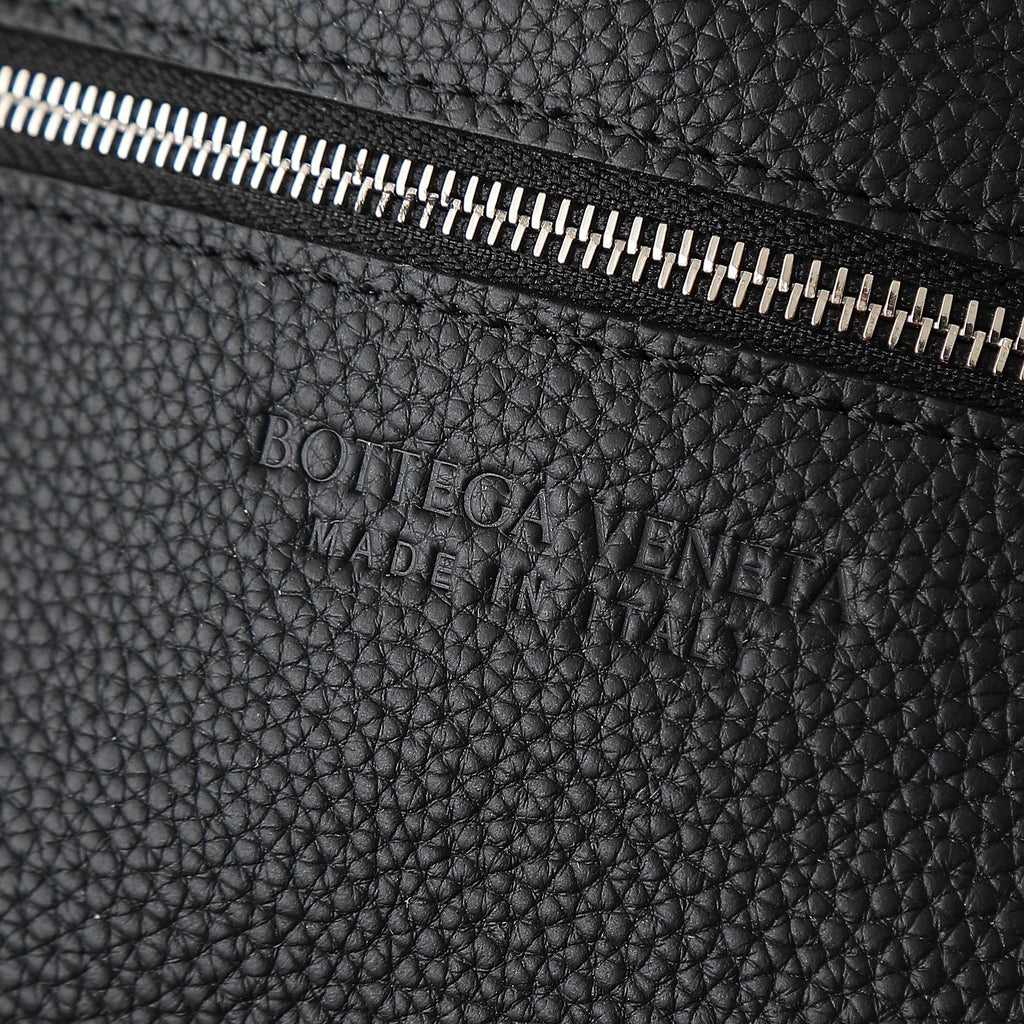 ボッテガ・ヴェネタ 25S ディアゴ 22 ブラックカーフスキン シルバー金具
