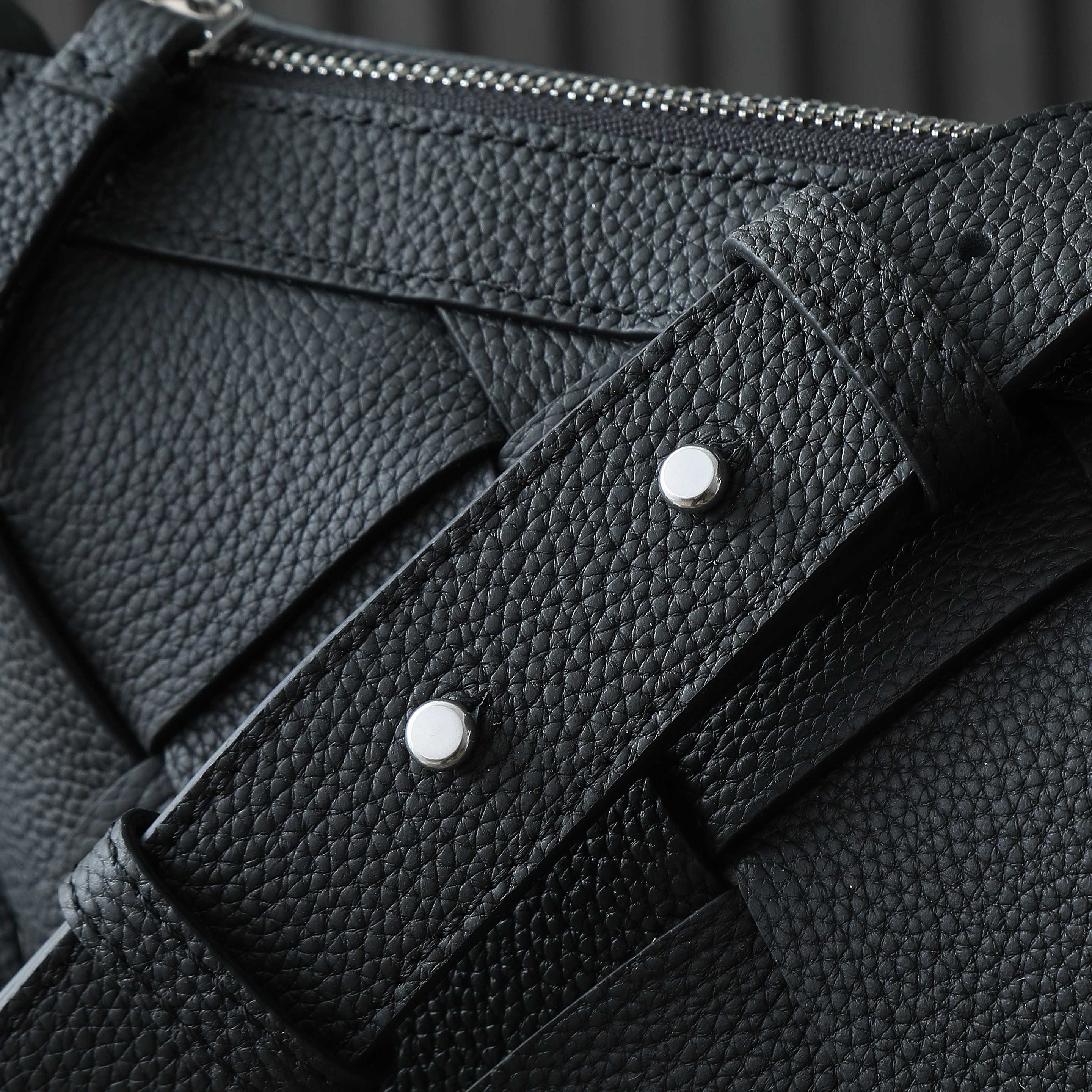 ボッテガ・ヴェネタ 25S ディアゴ ホーボー 39 ブラックカーフスキン