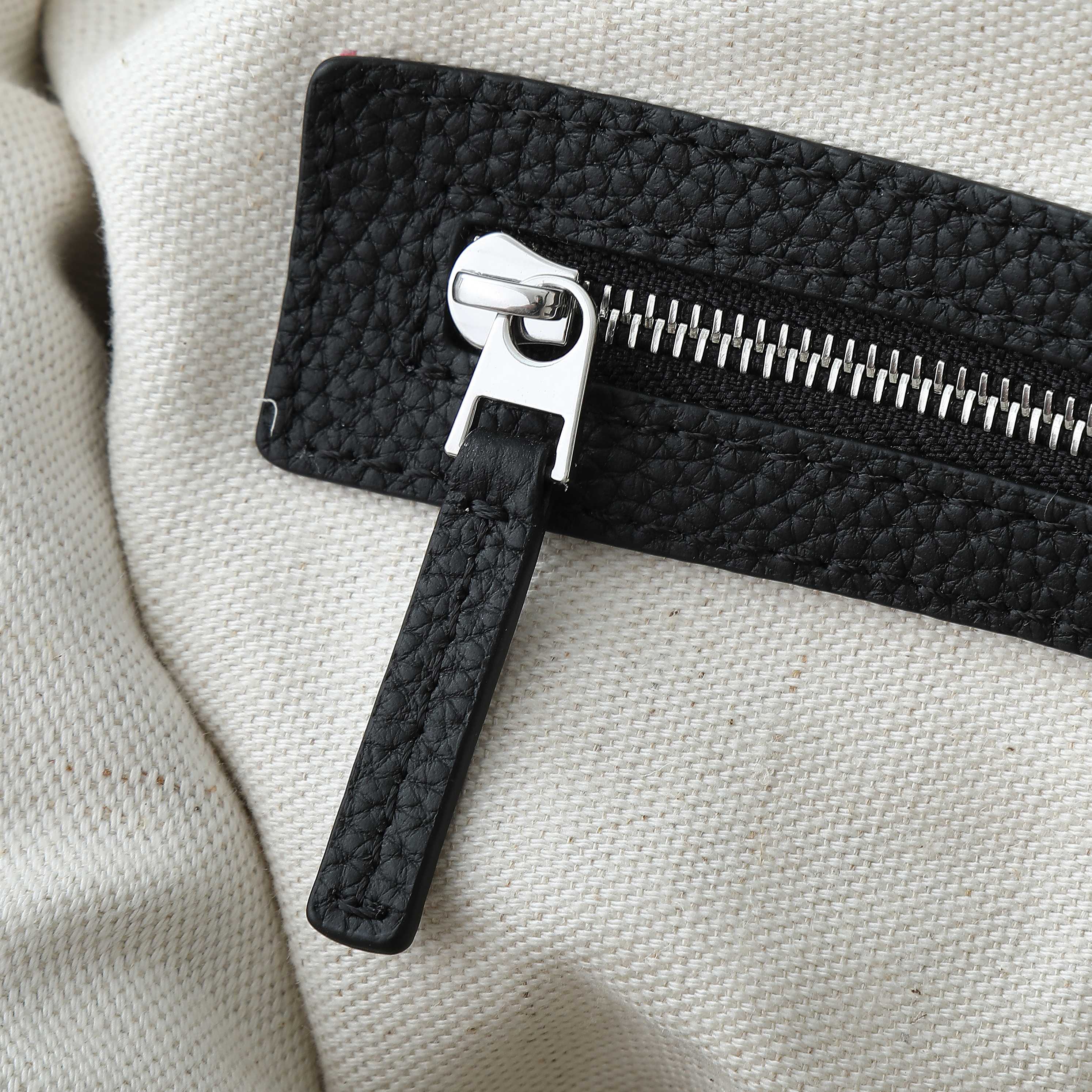 ボッテガ・ヴェネタ 25S ディアゴ ホーボー 39 ブラックカーフスキン