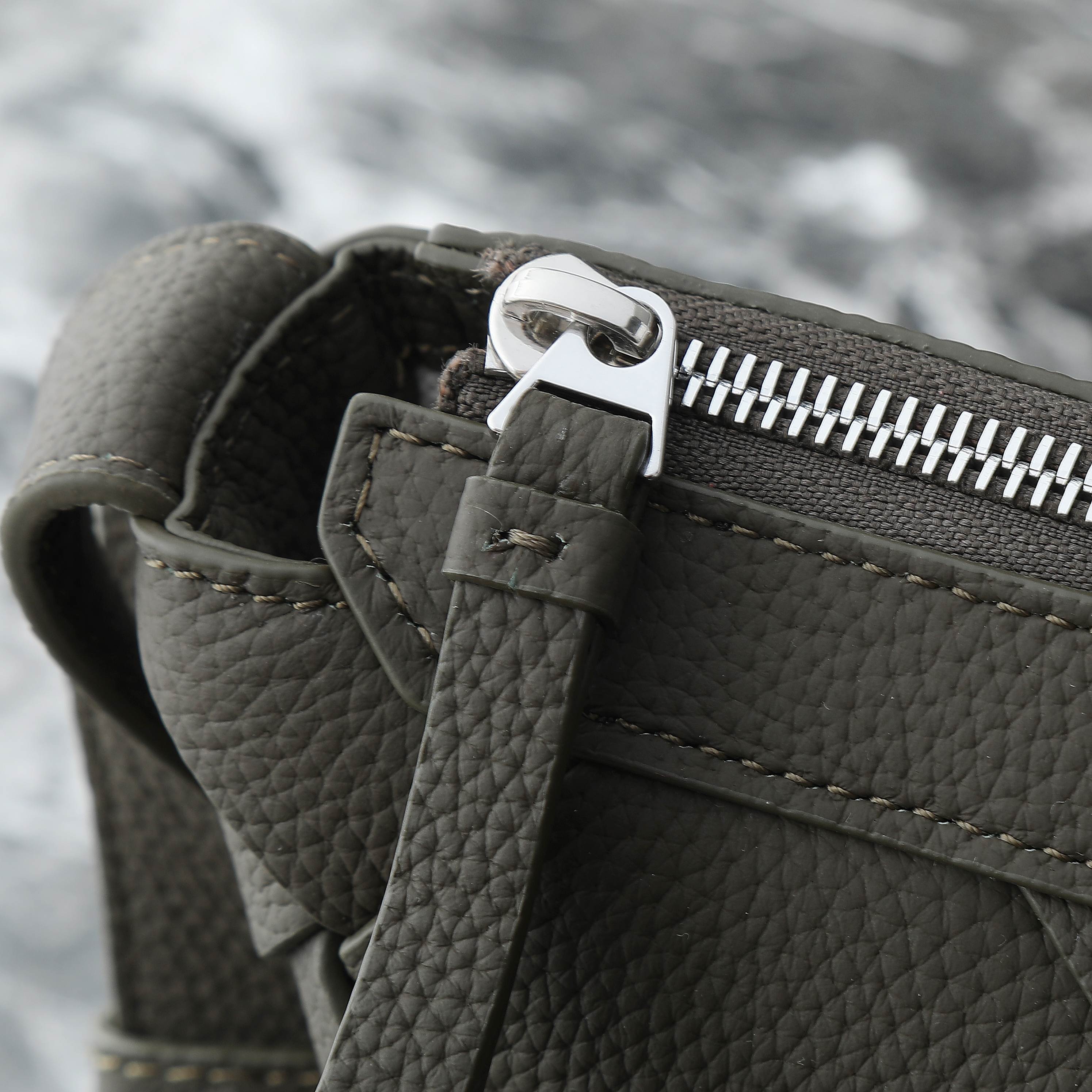 ボッテガ・ヴェネタ 25S ディアゴ ホーボー 39 ベリーディープオリーブ カーフスキン