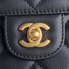 RETRO STYLE FLAP BAG 19 IN BLACK GRAINED CALFSKIN GOLD HARDWARE