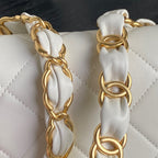 ミディアム フラップバッグ 26インチ ホワイトカーフスキン ゴールド ダブルC 太チェーン