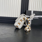 ミディアム フラップバッグ 26インチ ホワイトカーフスキン ゴールド ダブルC 太チェーン