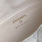 HOBO BAG 21 IN WHITE GRAINED CALFSKIN GOLD HARDWARE