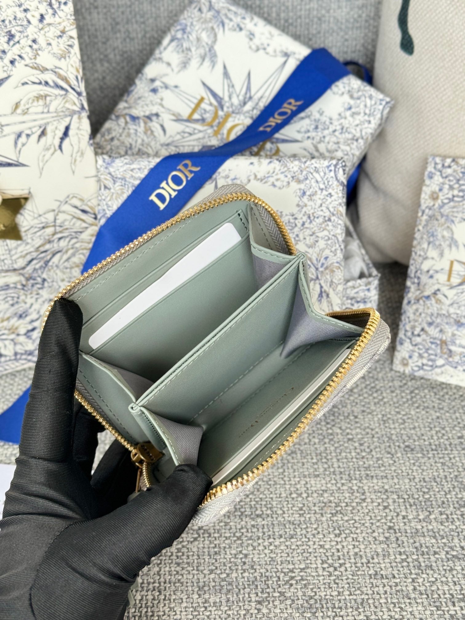 MONTAIGNE VOYAGEUR コインパース 12 グレー モノグラム オブリーク ジャカード