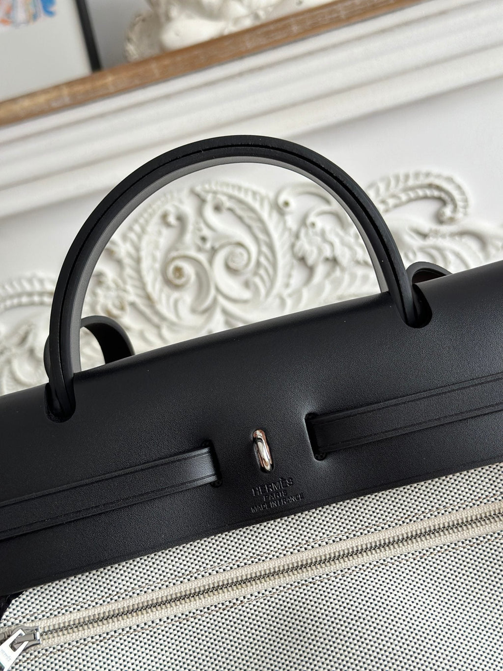 ジップ キャビン 31 バッグ（ホワイトキャンバス＆ブラックカーフスキン）