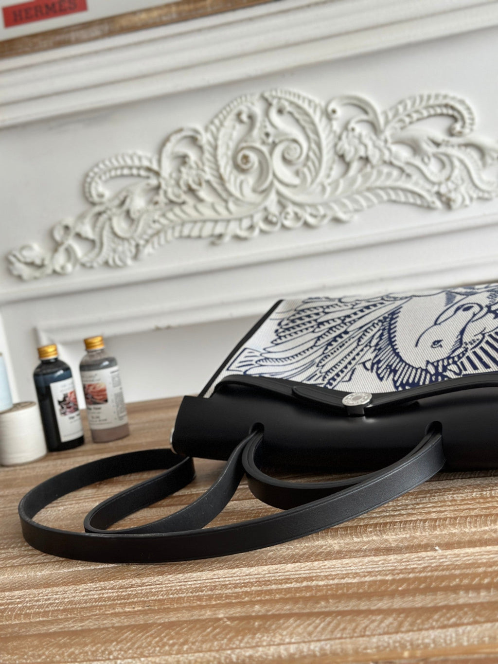 ジップ キャビン 31 バッグ（ホワイトキャンバス＆ブラックカーフスキン）