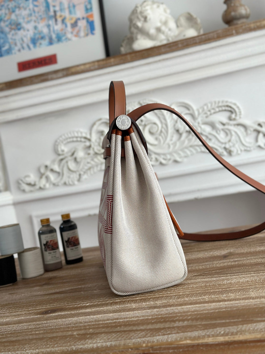 ハーブバッグ ジップ 31 ラッカー仕上げバッグ（オフホワイト ミックスレッド H プルーム キャンバス）