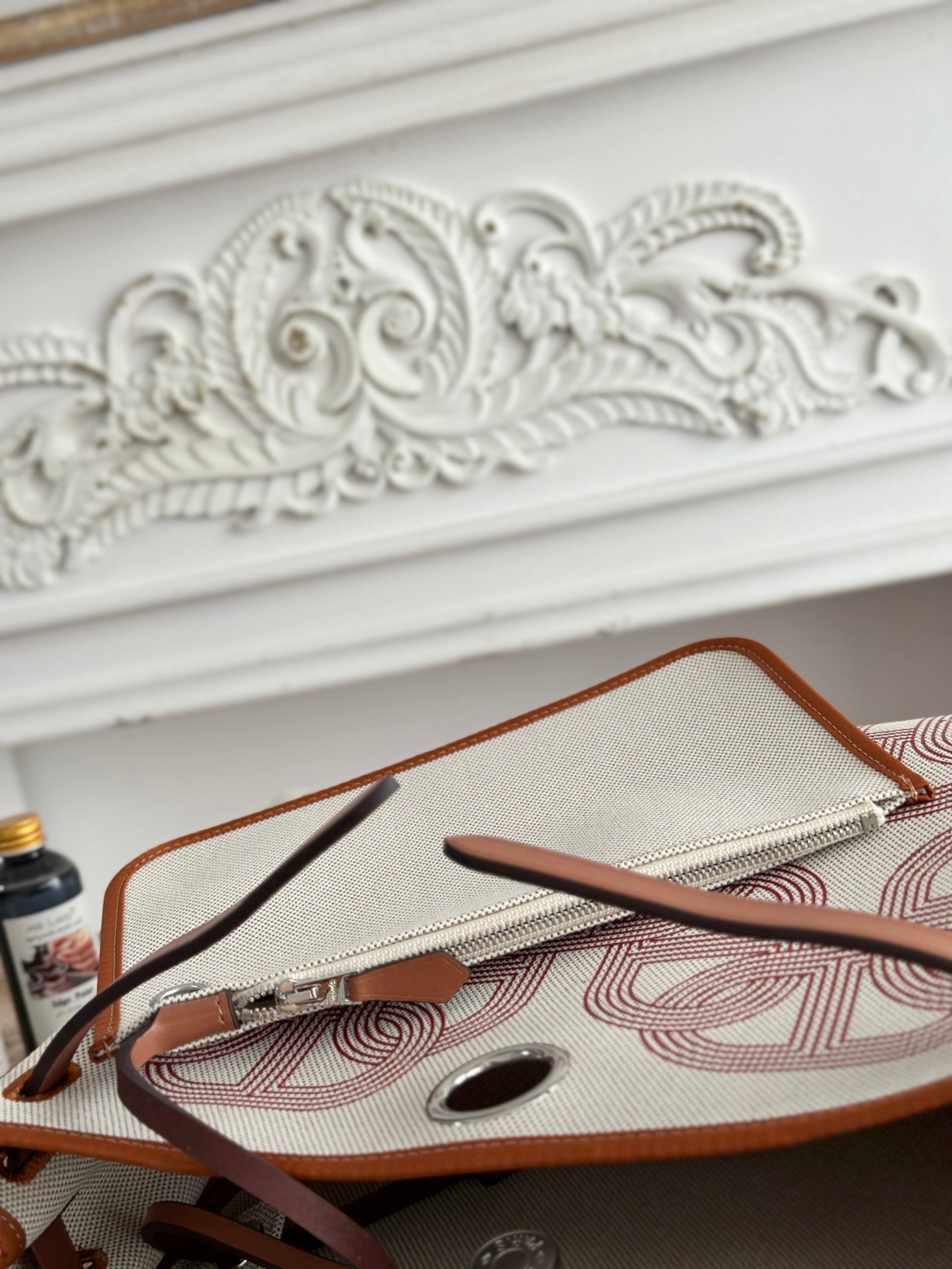 HERBAG ZIP 31 LAQUERED BAG IN OFF-WHITE MIX RED H PLUME CANVAS