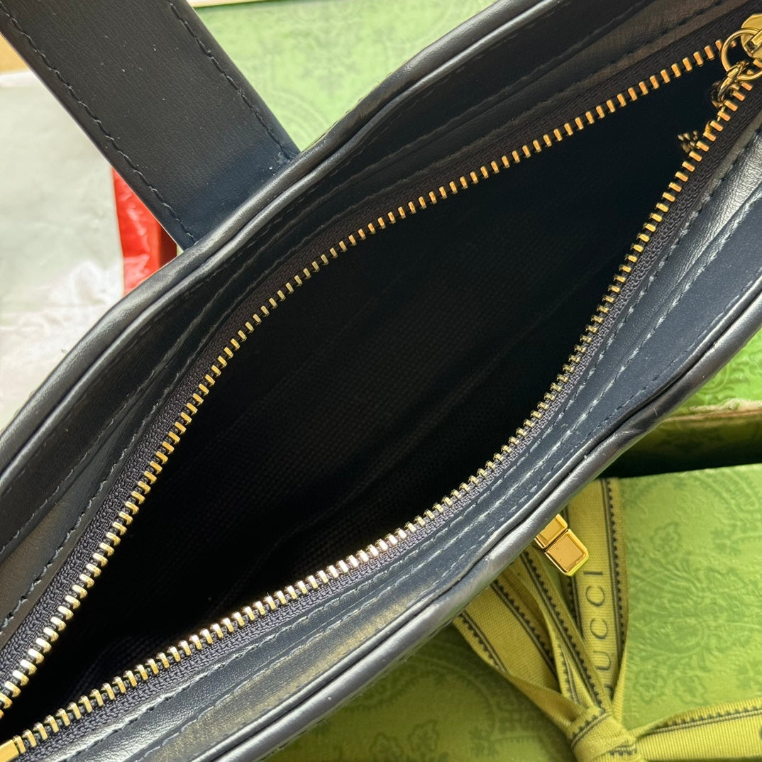 ムーンサイドショルダーバッグ 24インチ ブルーエンボスデニム＆ブラックカーフスキントリム ゴールド金具