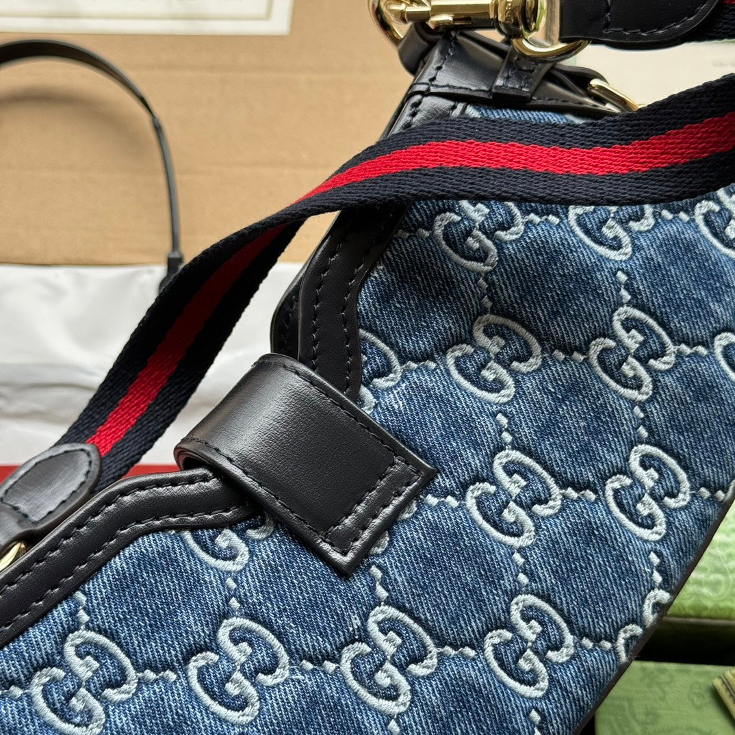 ムーンサイドショルダーバッグ 24インチ ブルーエンボスデニム＆ブラックカーフスキントリム ゴールド金具