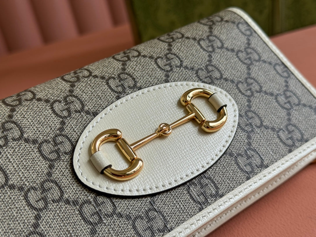 ホースビット 1955 ウォレット（ベージュ/エボニーキャンバス、ホワイトカーフスキン、ゴールドチェーン）