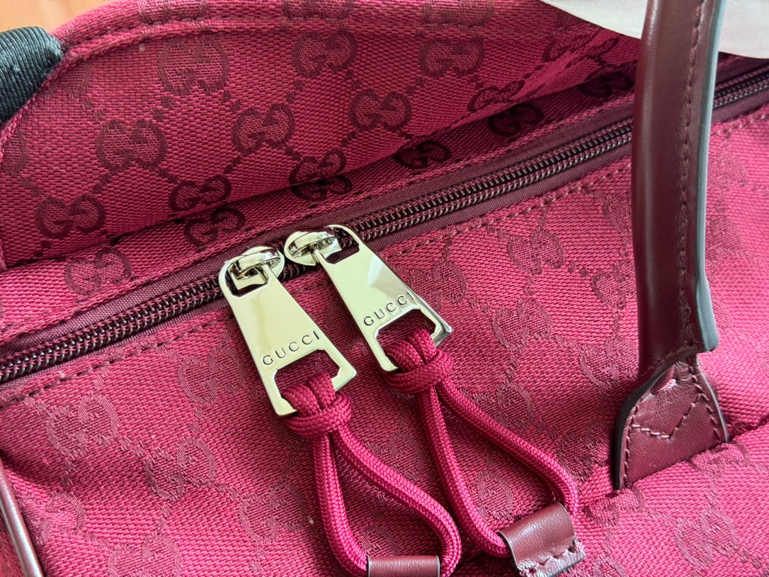 GG SMALL DUFFLE BAG 42 IN ROSSO ANCORA RED GG CANVAS