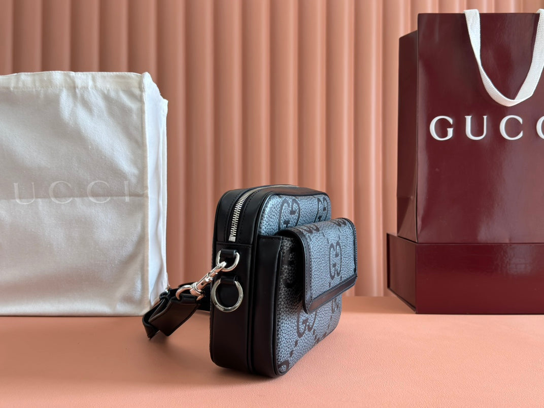 スモールジャンボクロスボディ 23 グレー＆ブラック グレイニーGGラムスキン