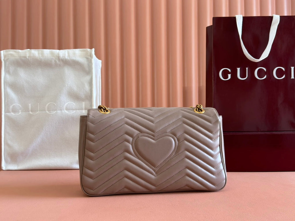 マーモント ショルダーバッグ 31 ベージュカーフスキン ゴールドチェーン