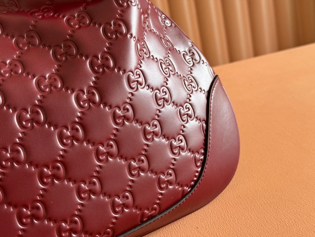 ミディアムB ショルダーバッグ 42インチ ロッソ アンコラ レッド GGエンボスカーフスキン