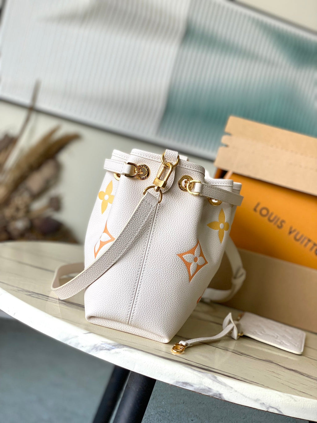 ホワイトオレンジモノグラムアンプラントレザーゴールドハードウェアバンドル28個