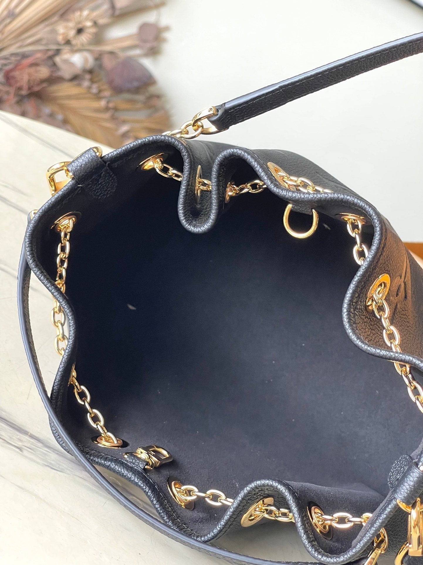 バンドル 28 ブラック モノグラム アンプラント レザー ゴールドハードウェア