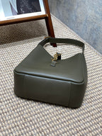 LE 5 À 7 スモール サプライ 22インチ ダークグリーン カーフスキン ゴールドバックル