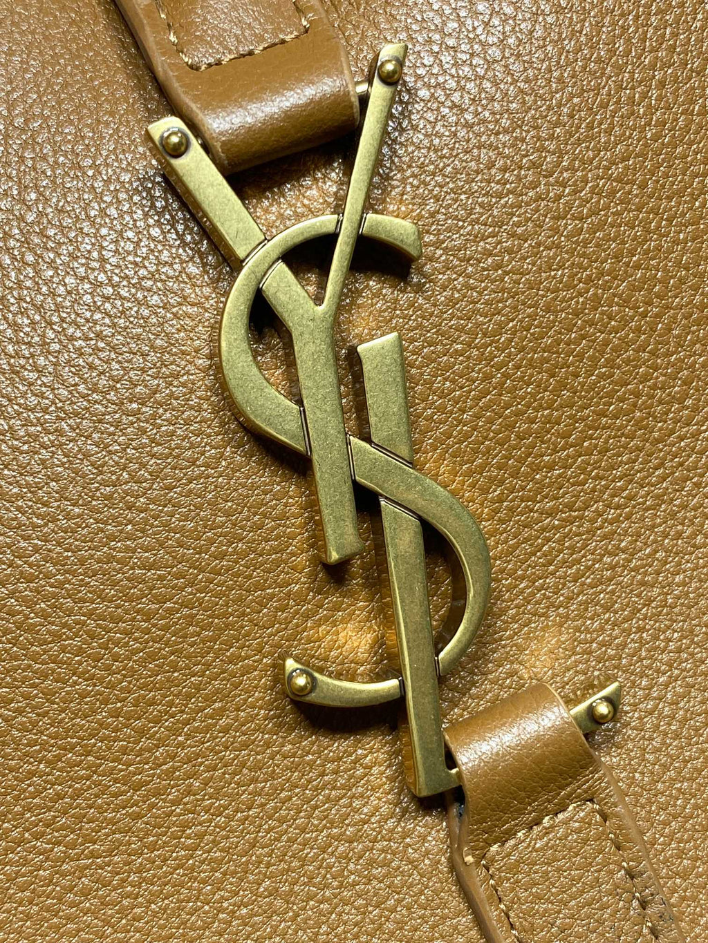 LE 5 À 7 ラージ サプリム バッグ 31 トルティーヤ ブラウン カーフスキン