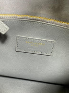 LE 5 À 7 スモール サプライ 22インチ ネパールブルー カーフスキン ゴールドバックル