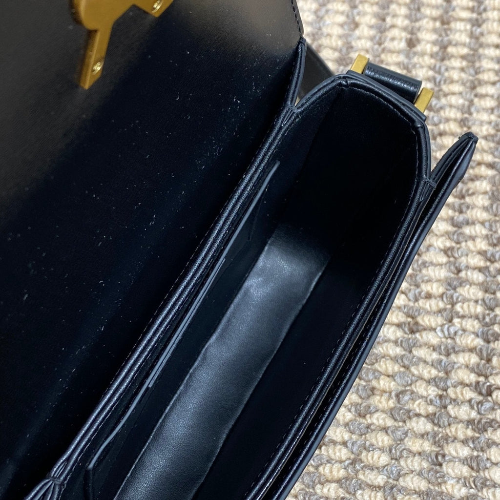 ソルフェリーノ スモールサッチェル 19インチ ブラックカーフスキン ゴールド金具