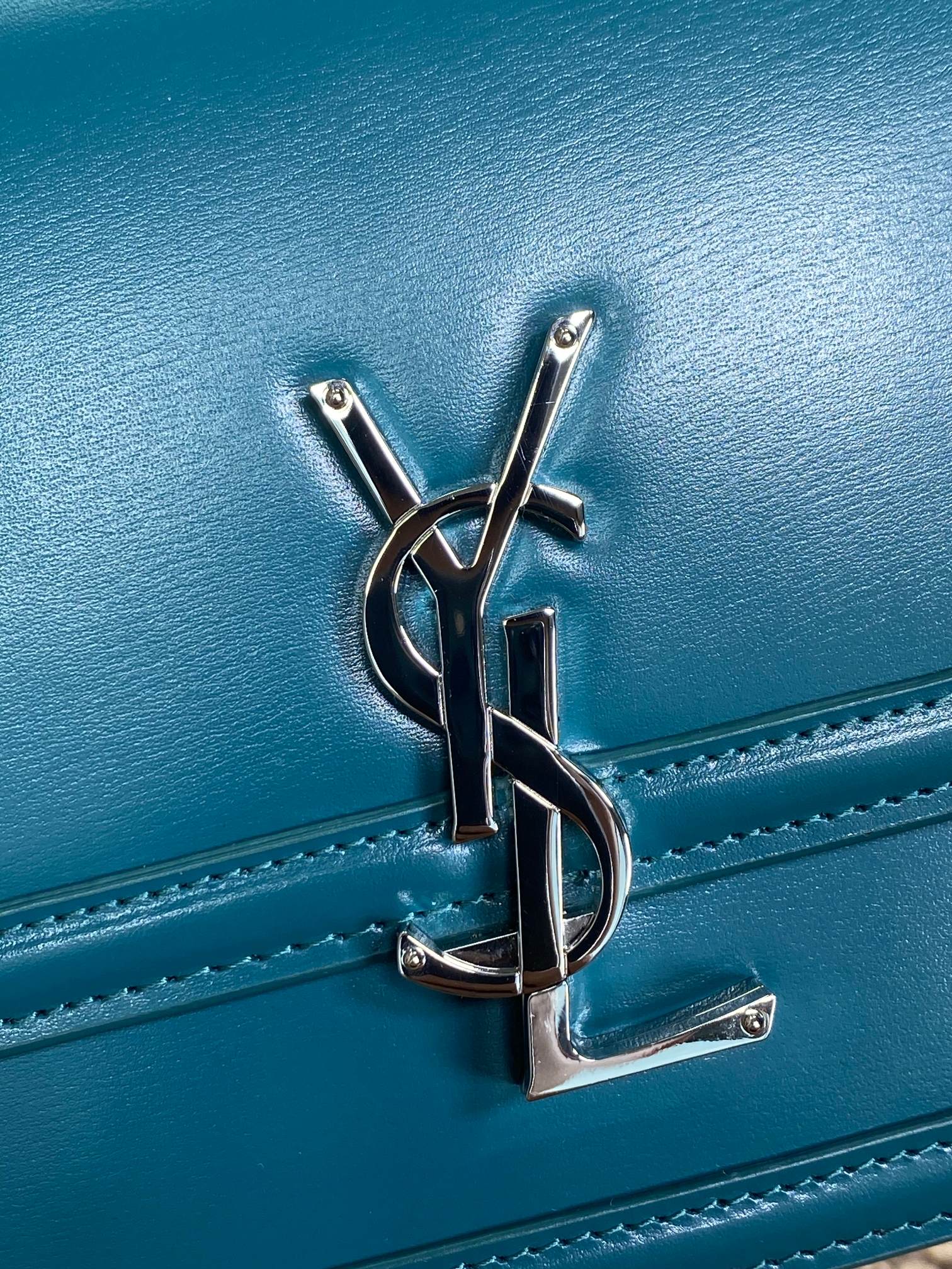 ソルフェリーノ スモールサッチェル 23インチ セルリアンブルー カーフスキン ゴールド金具