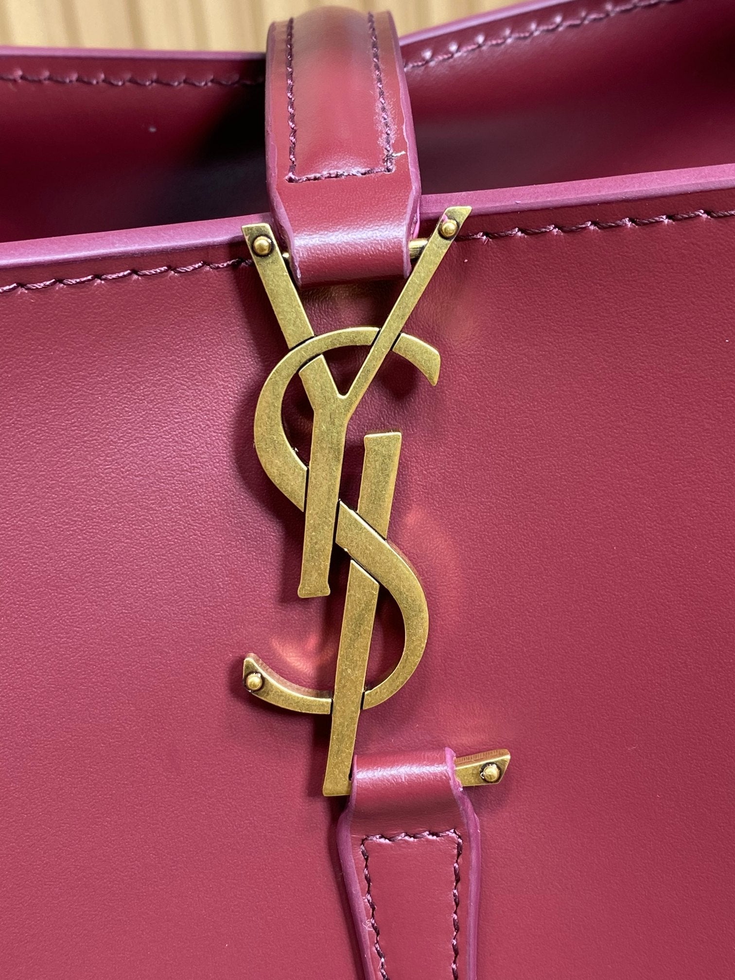 LE 37 スモール バケットバッグ 20インチ バーガンディレッド カーフスキン ゴールド金具