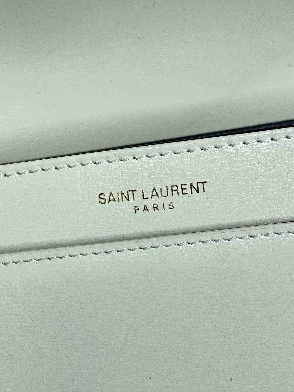 ソルフェリーノ スモールサッチェル 19インチ ホワイトカーフスキン ゴールド金具