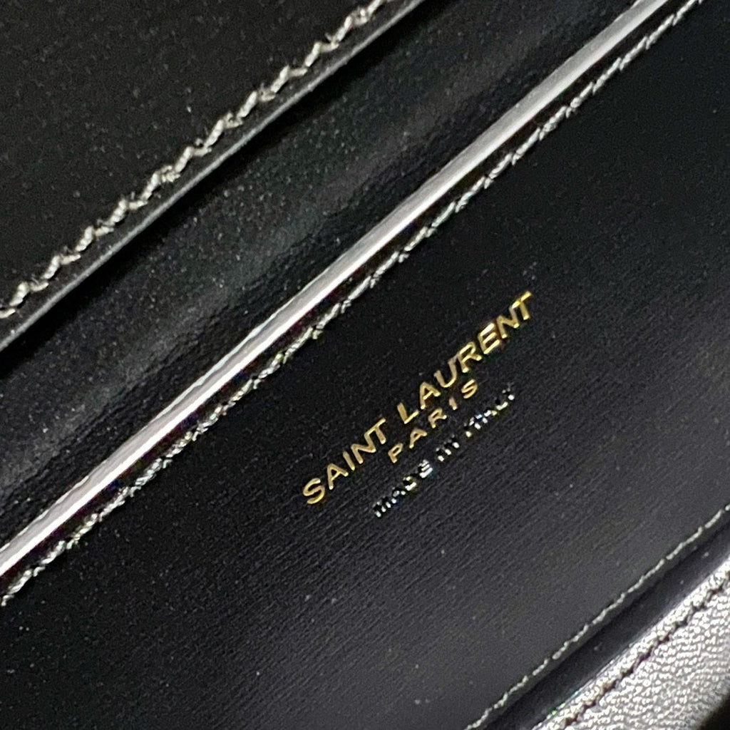 ヴォルテール イン ボックス 21 ブラック カーフスキン ゴールドロゴ